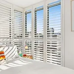 \'Artsy Sanctuary\' Inner-City Vibrance & Urban Views